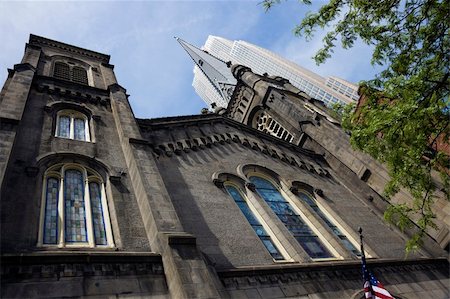 Church in downtown Cleveland, Ohio. Foto de stock - Super Valor sin royalties y Suscripción, Código: 400-04228649