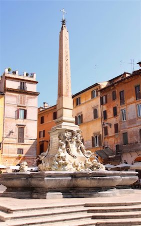 simsearch:400-05317884,k - Pantheon, Detail of fountain on Piazza della Rotonda in Rome, Italy Foto de stock - Super Valor sin royalties y Suscripción, Código: 400-04220213