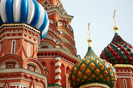 part of oldest and famous Russian church, selective focus on nearest part Foto de stock - Super Valor sin royalties y Suscripción, Código: 400-04235620