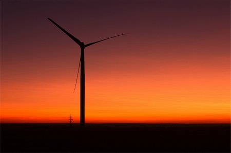 simsearch:400-04024418,k - Windfarm and sky with volcanic dust Fotografie stock - Microstock e Abbonamento, Codice: 400-04237023