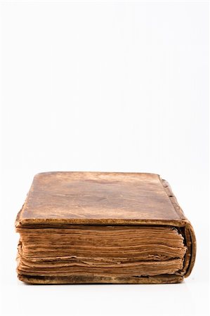 simsearch:400-04734290,k - Old antique book from 1739 with leather cover isolated on white Fotografie stock - Microstock e Abbonamento, Codice: 400-04237157