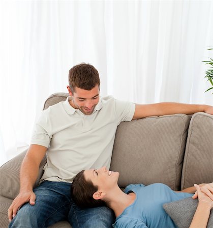 simsearch:400-04268918,k - Happy couple relaxing together on the sofa at home Stockbilder - Microstock & Abonnement, Bildnummer: 400-04237368