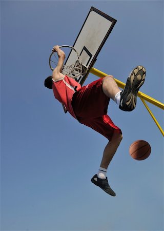 simsearch:400-04779709,k - basketball player practicing and posing for basketball and sports athlete concept Fotografie stock - Microstock e Abbonamento, Codice: 400-04239519