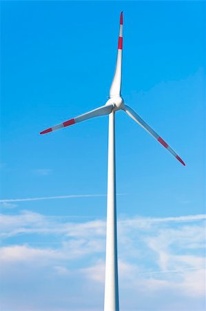 simsearch:400-04024418,k - Wind Turbine on blue sky , Alternative energy Fotografie stock - Microstock e Abbonamento, Codice: 400-04231912