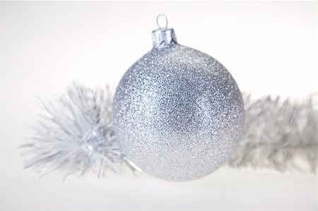 round ornament hanging of a tree - Christmas Stock Photo - Budget Royalty-Free & Subscription, Code: 400-04232862