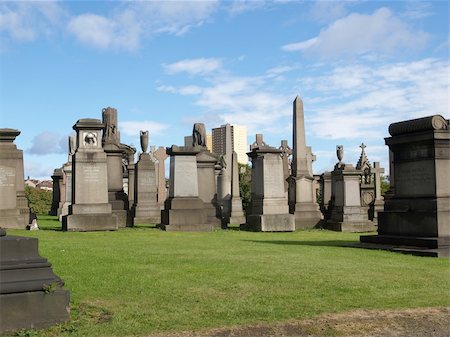 simsearch:400-05260380,k - The Glasgow necropolis, Victorian gothic garden cemetery in Scotland Foto de stock - Royalty-Free Super Valor e Assinatura, Número: 400-04232903