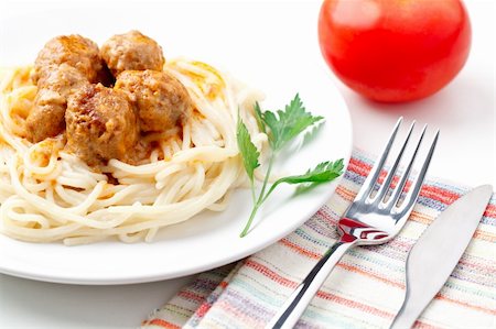 simsearch:400-09096113,k - Spagetti and meat balls Foto de stock - Super Valor sin royalties y Suscripción, Código: 400-04240084