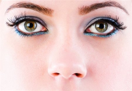 simsearch:400-08286222,k - Close up of face with beautiful makeup Foto de stock - Royalty-Free Super Valor e Assinatura, Número: 400-04243157