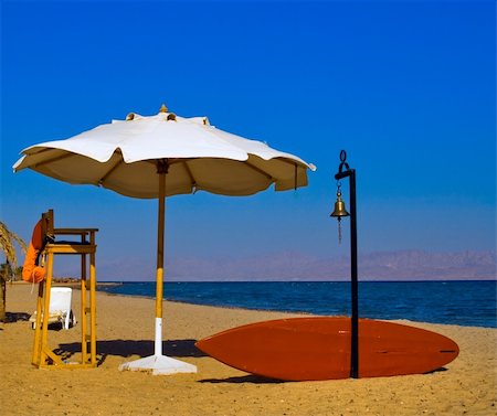 simsearch:845-02729551,k - Place lifeguard on the beach shores of the Red Sea Foto de stock - Super Valor sin royalties y Suscripción, Código: 400-04243516