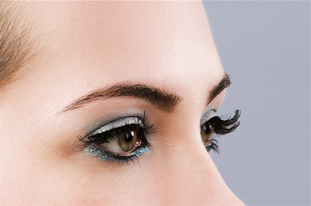 simsearch:400-08286222,k - Close up of face with beautiful makeup Foto de stock - Royalty-Free Super Valor e Assinatura, Número: 400-04256711