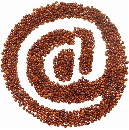 simsearch:400-04546601,k - mail icon is lined with coffee beans on white background Foto de stock - Royalty-Free Super Valor e Assinatura, Número: 400-04258374