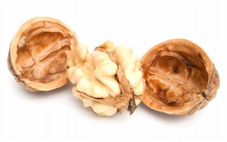 simsearch:400-05265990,k - One fresh crached walnut on the white background Stock Photo - Budget Royalty-Free & Subscription, Code: 400-04264233