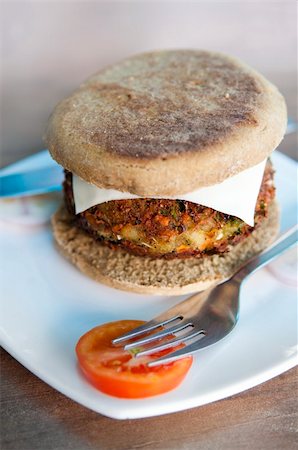 Vegetarian burger ready to eat Stock Photo - Budget Royalty-Free & Subscription, Code: 400-04268411