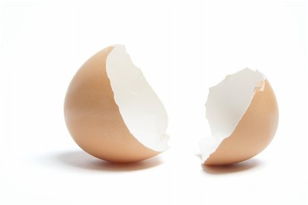 Egg Shells on White Background Photographie de stock - Aubaine LD & Abonnement, Code: 400-04269849