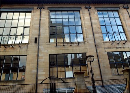simsearch:400-05260380,k - The Glasgow School of Art designed in 1896 by Scottish architect Charles Rennie Mackintosh, Glasgow, Scotland Foto de stock - Royalty-Free Super Valor e Assinatura, Número: 400-04262912