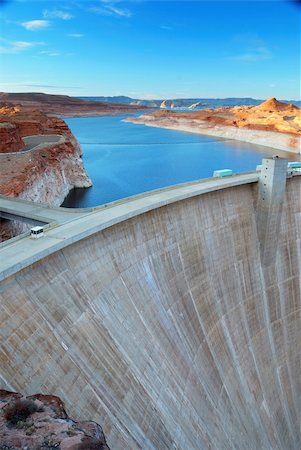 simsearch:400-04876935,k - Glen Canyon Dam panorama with Colorado River in Lake Powell at Page, Arizona. Photographie de stock - Aubaine LD & Abonnement, Code: 400-04263471