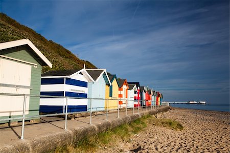 simsearch:400-07832547,k - Colourful beach huts on the Cromer beach Fotografie stock - Microstock e Abbonamento, Codice: 400-04276298