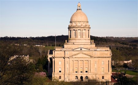 simsearch:400-05292353,k - State Capitol Kentucky in Frankfort. Photographie de stock - Aubaine LD & Abonnement, Code: 400-04277466