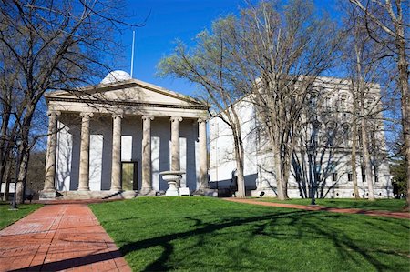 simsearch:400-05292353,k - State Capitol of Kentucky in Frankfort. Photographie de stock - Aubaine LD & Abonnement, Code: 400-04277463