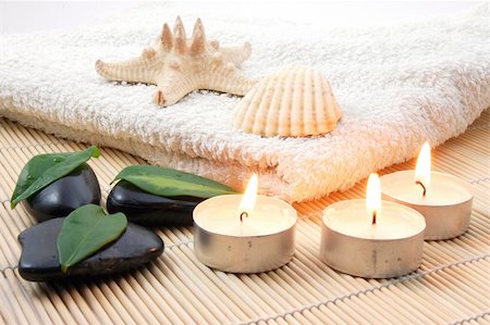 simsearch:400-08786501,k - towel and zen stones showing a bath or wellness concept Photographie de stock - Aubaine LD & Abonnement, Code: 400-04270783