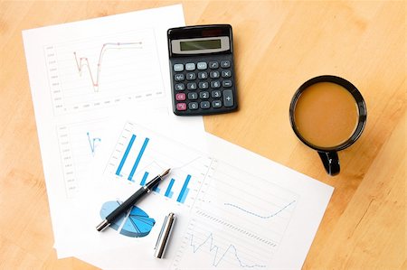 simsearch:400-07915276,k - business still life with coffee and chart showing success Photographie de stock - Aubaine LD & Abonnement, Code: 400-04271618