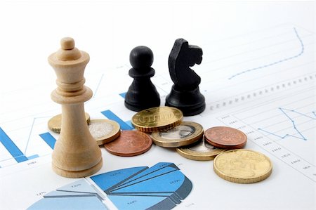 simsearch:400-07974419,k - chess man over business chart admonish to strategic behavior Stockbilder - Microstock & Abonnement, Bildnummer: 400-04271631