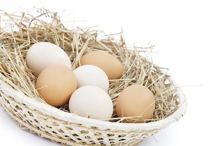 simsearch:400-04333451,k - Fresh farm eggs Photographie de stock - Aubaine LD & Abonnement, Code: 400-04273291