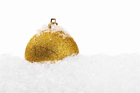 simsearch:400-04073863,k - Christmas ball with snow Photographie de stock - Aubaine LD & Abonnement, Code: 400-04288073