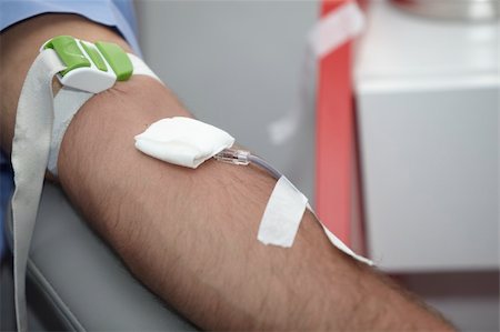 picture nurses giving medication - close up of blood extraction in lab Stock Photo - Budget Royalty-Free & Subscription, Code: 400-04283578