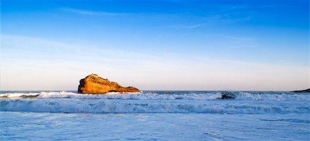 beautiful view, blue ocean, seascape Foto de stock - Super Valor sin royalties y Suscripción, Código: 400-04294710