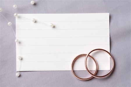 simsearch:400-04801864,k - Wedding rings and blank card Stock Photo - Budget Royalty-Free & Subscription, Code: 400-04298462