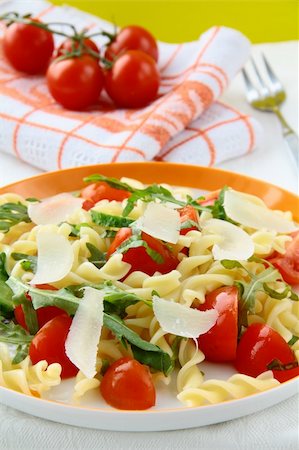 simsearch:400-04822787,k - pasta salad with tomatoes and arugula in the Italian style Stock Photo - Budget Royalty-Free & Subscription, Code: 400-04299496