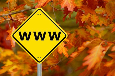 internet or web concept with yellow road sign Photographie de stock - Aubaine LD & Abonnement, Code: 400-04290756