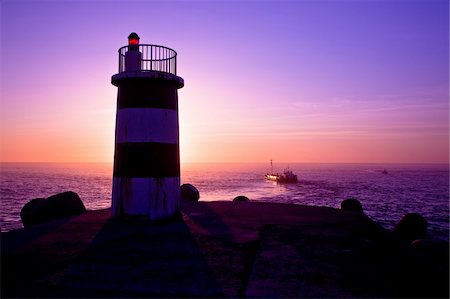 simsearch:400-07486187,k - Beautiful landscape picture of a lighthouse at sunset Foto de stock - Royalty-Free Super Valor e Assinatura, Número: 400-04290848