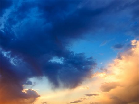 simsearch:859-03036806,k - Vibrant and saturated sunset sky Fotografie stock - Microstock e Abbonamento, Codice: 400-04292494