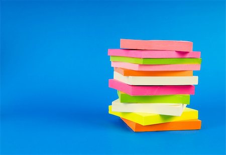 post its lots - Colorful reminder notes on the color background Stock Photo - Budget Royalty-Free & Subscription, Code: 400-04292942