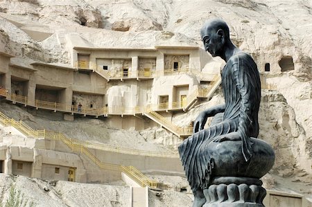 simsearch:400-04280864,k - Buddha sculpture at the famous buddhist grottoes in Sinkiang Foto de stock - Super Valor sin royalties y Suscripción, Código: 400-04293207