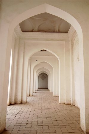 palace corridor - Interior view of a typical Islamic building Stock Photo - Budget Royalty-Free & Subscription, Code: 400-04293212