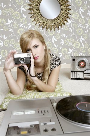 camera retro photo woman in vintage room wallpaper Stock Photo - Budget Royalty-Free & Subscription, Code: 400-04309358