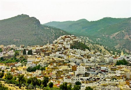 poor district - Landscape Hill full of houses in Morocco near Meknes Stock Photo - Budget Royalty-Free & Subscription, Code: 400-04309960