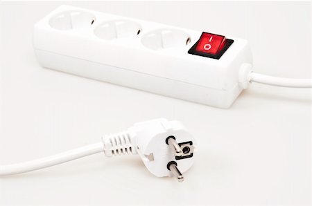 simsearch:628-02953578,k - Isolated power outlet with red button Foto de stock - Super Valor sin royalties y Suscripción, Código: 400-04300389