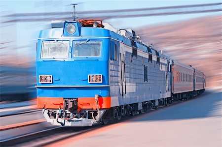 Moving Train  on the train station Stock Photo - Budget Royalty-Free & Subscription, Code: 400-04300642