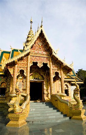 simsearch:400-03985821,k - thai temple Lanna style  In Thailand Foto de stock - Super Valor sin royalties y Suscripción, Código: 400-04301385