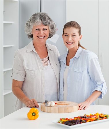 simsearch:400-04306517,k - Woman cooking with her mother at home Stock Photo - Budget Royalty-Free & Subscription, Code: 400-04311180