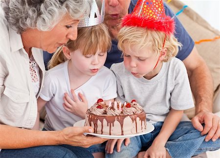 parents and grandparents birthday party - A bitrthday at home Stock Photo - Budget Royalty-Free & Subscription, Code: 400-04311223