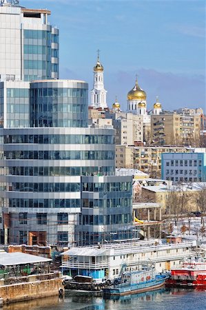 City on the river. Old and new. Rostov-na-Donu Photographie de stock - Aubaine LD & Abonnement, Code: 400-04313784