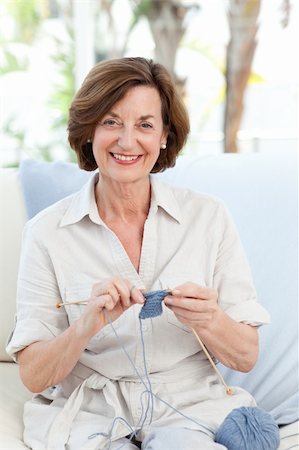 Retired woman knitting at home Stock Photo - Budget Royalty-Free & Subscription, Code: 400-04324347