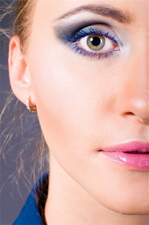 simsearch:400-04534575,k - close-up of a female face with fashionable make-up Stockbilder - Microstock & Abonnement, Bildnummer: 400-04325547