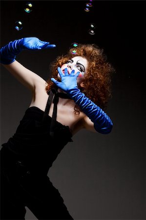 simsearch:400-04328702,k - Woman mime with theatrical makeup. Studio shot. Fotografie stock - Microstock e Abbonamento, Codice: 400-04328870