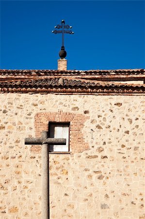 segovia - Church in Segovia, Spain. Foto de stock - Super Valor sin royalties y Suscripción, Código: 400-04329191